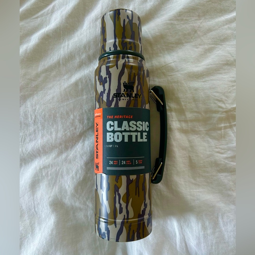 Stanley Camouflage Heritage Classic Bottle